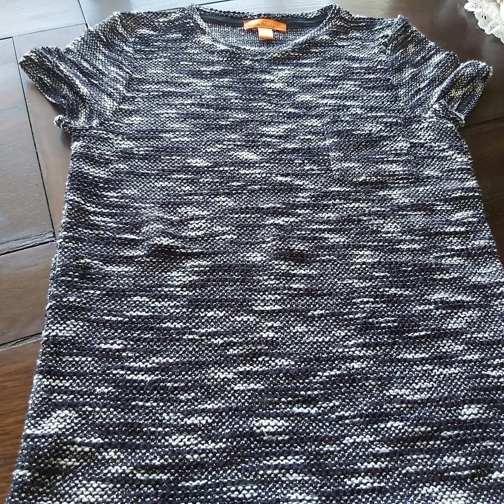 NEW JOE FRESH BLACK&WHITE SWEATER/*1*